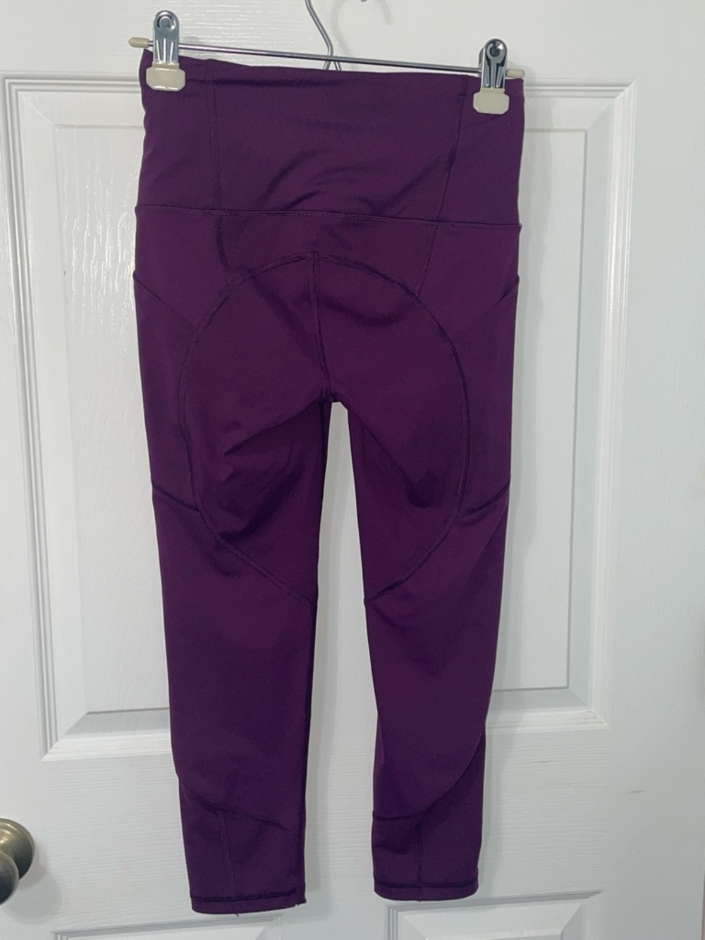 Victoria's Secret Knockout Purple High-Rise Capri Leggings - Picture 3 of 4